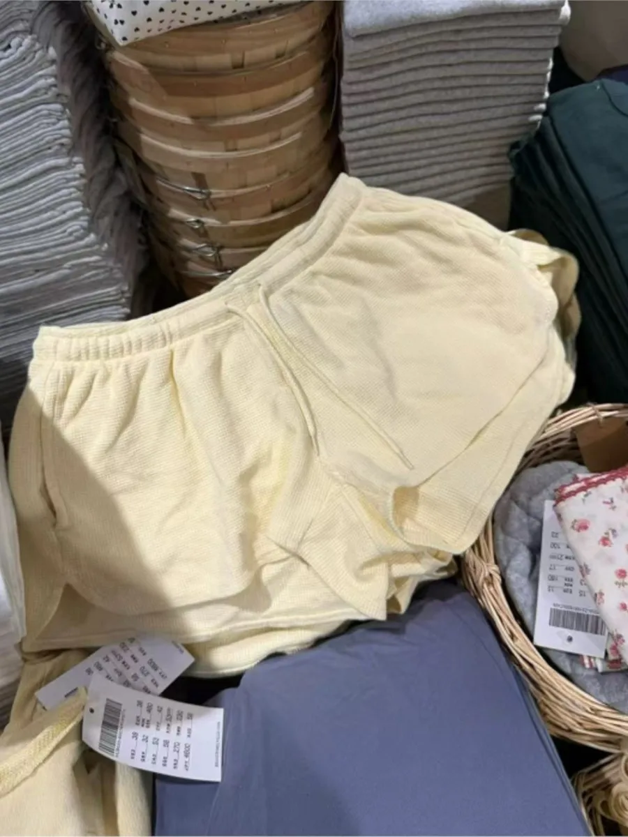 วาฟเฟิลสีเหลืองหลวมกางเกงขาสั้นผู้หญิงฤดูร้อนใหม่ Casual Drawstring Elastic High เอวกีฬาสั้นหวาน CutePreppy สไตล์สั้นกางเกง