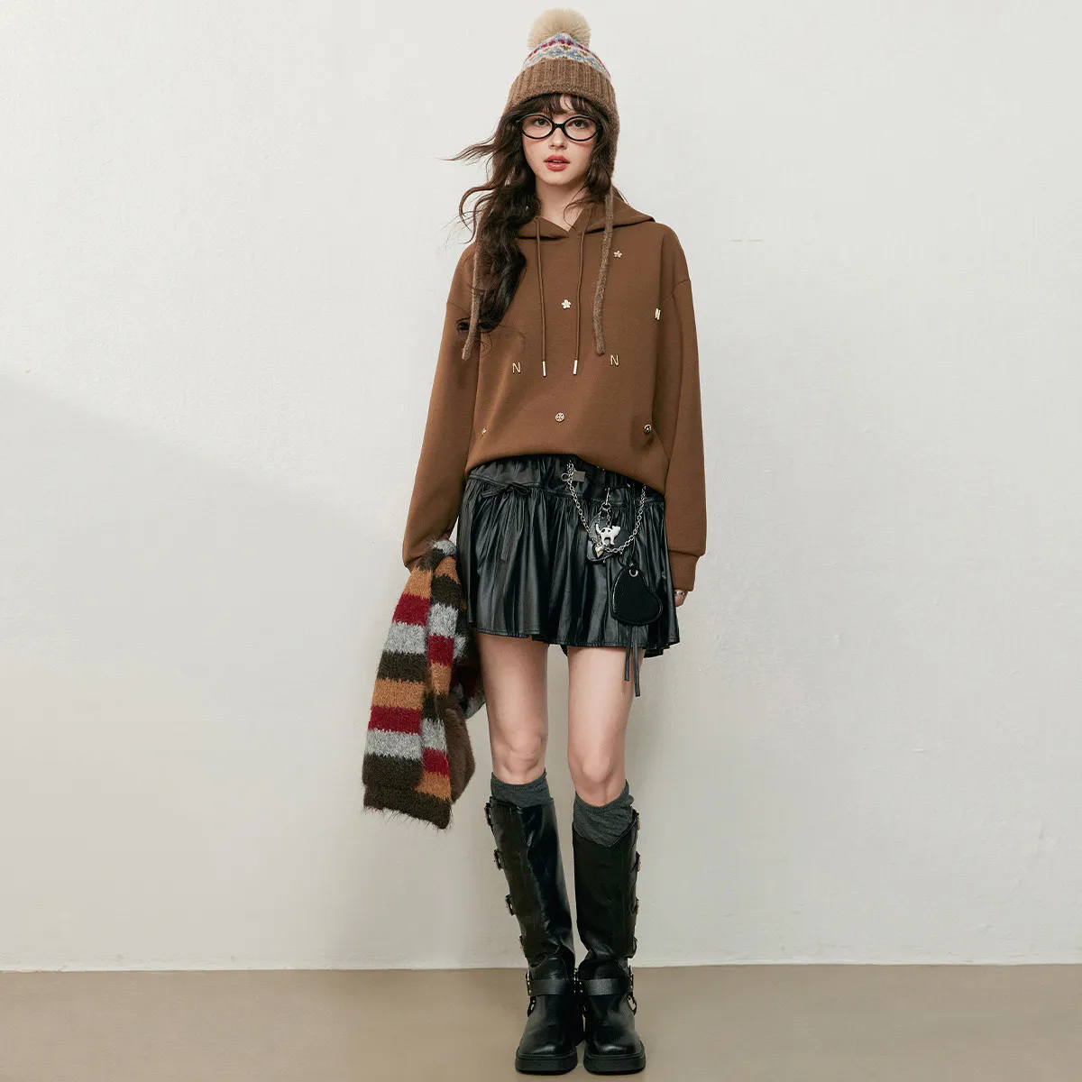 LOUISYAO Handmade Accessories Hoodies Women 2025 Autumn Shoulder Sleeve Micro Elastic Loose Long Sleeve Sweatshirts Tops