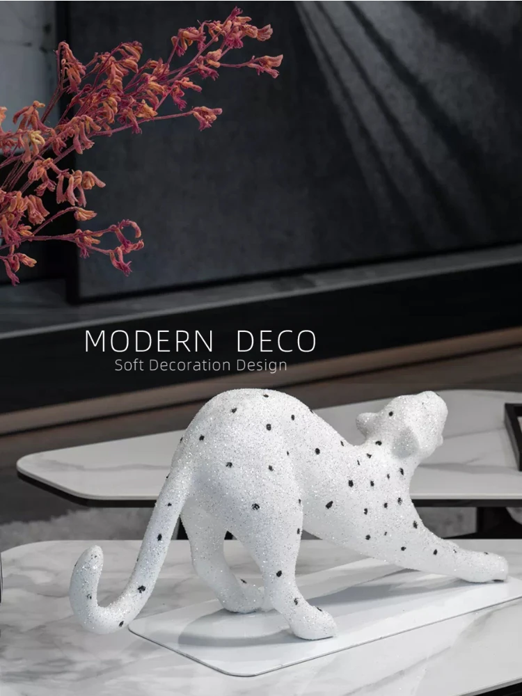 Modern model room ornaments black and white ceramic flower ware polka dot leopard living room combination ornaments