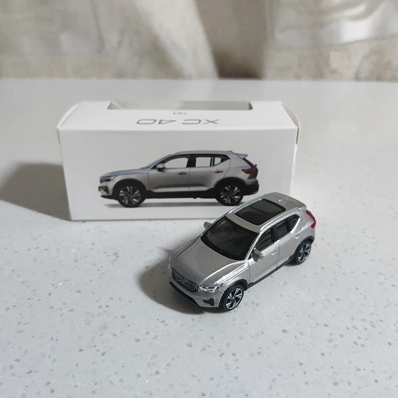 Diecast 1:64 Scale XC40 Car Model Toy Alloy Vehicle Collectible Ornament Souvenir Toys Cars