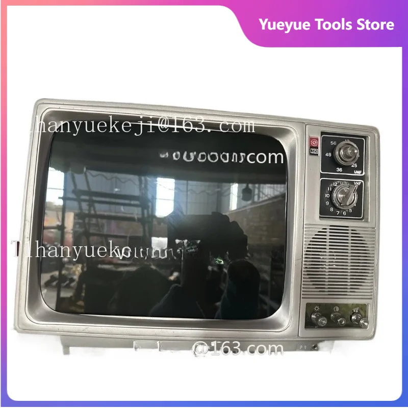 14inch 7080 nostalgic retro old-fashioned black and white TV changed to LCD advertising machine, +USB
