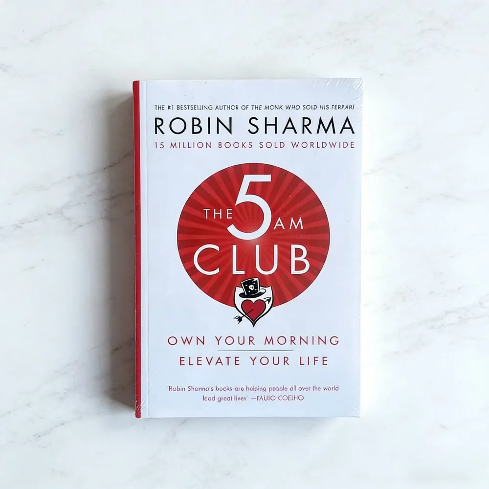 

Клуб 5 утра: Английское издание в мягкой обложке. Утренняя рутинная программа, управление временем, личностный рост, самопомощь, продуктивность, повышение уровня жизни. Руководство.