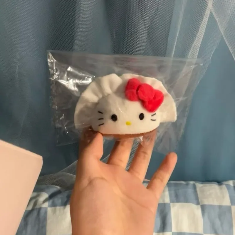 Mini pluszowa torba Hellokitty wisiorki dziewczęce pierogi Kawaii kotek plecak wisiorki urocza lalka brelok prezenty urodzinowe dla dzieci