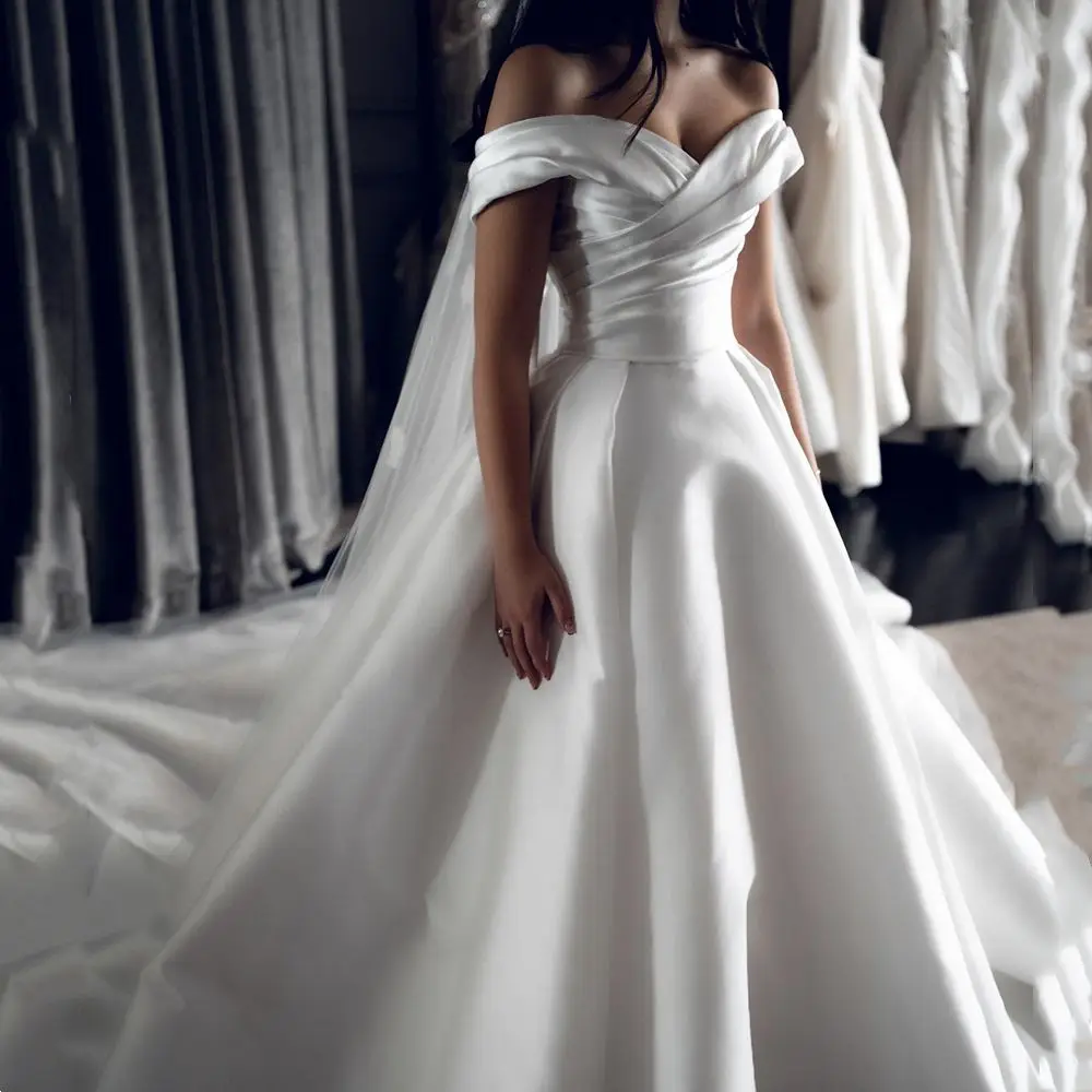 

Simple Satin Wedding Dress Off The Shoulder Pleats White Elegant Bridal Gowns Court Train Customized Robe De Mariée