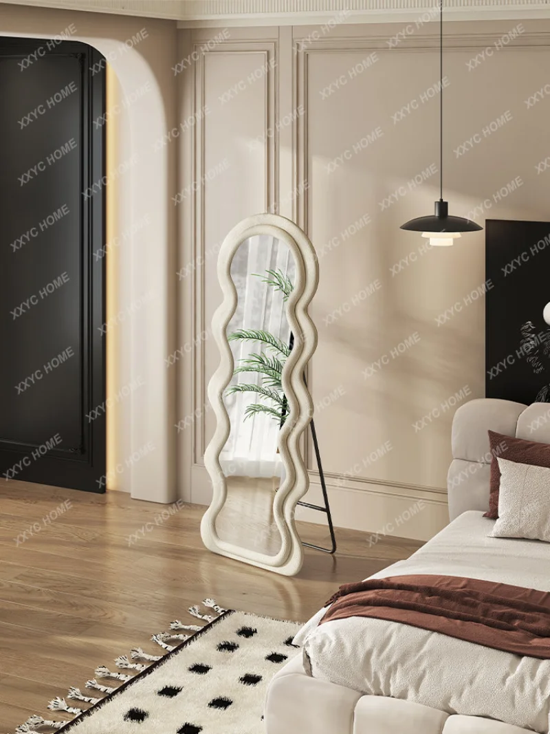 Imagem -03 - Wall-mounted Full-length Mirror Wave Shaped Mirror Girls Quarto Casa Ins Estilo