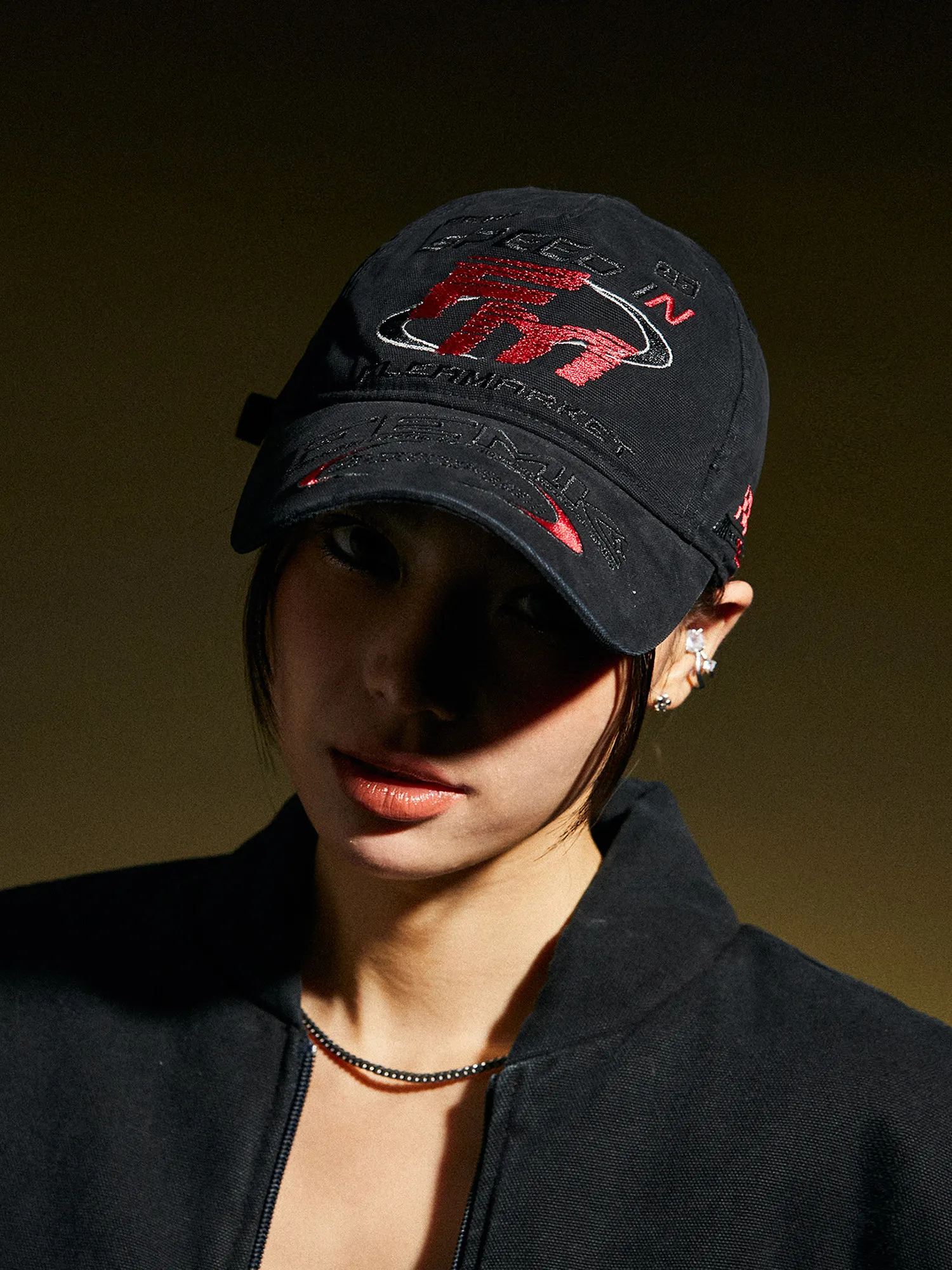 Flea market heavy-duty embroidered American retro baseball cap with deep brim for outdoor hunting decoration