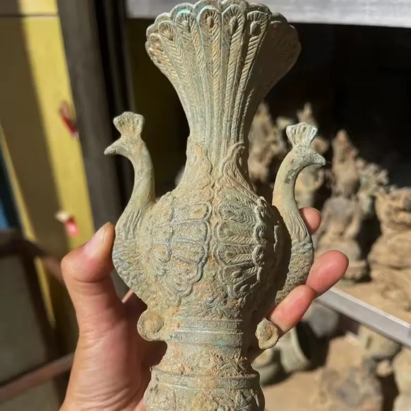Vintage Old Object Noble Peacock Vase Pure Brass Chinese Style Antique Collectible Bronze Ornament