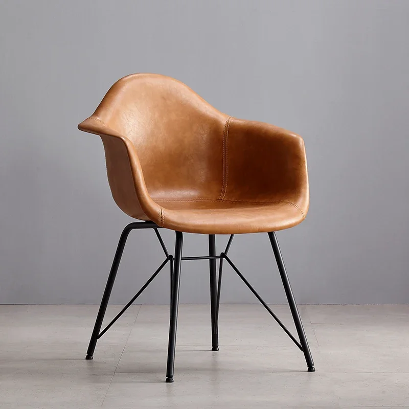 طقم كراسي غرفة الطعام المعدنية كرسي فاخر إسكندنافي كرسي بذراعين بسيط للاسترخاء أثاث منزلي محمول أثاث صالة تشيس