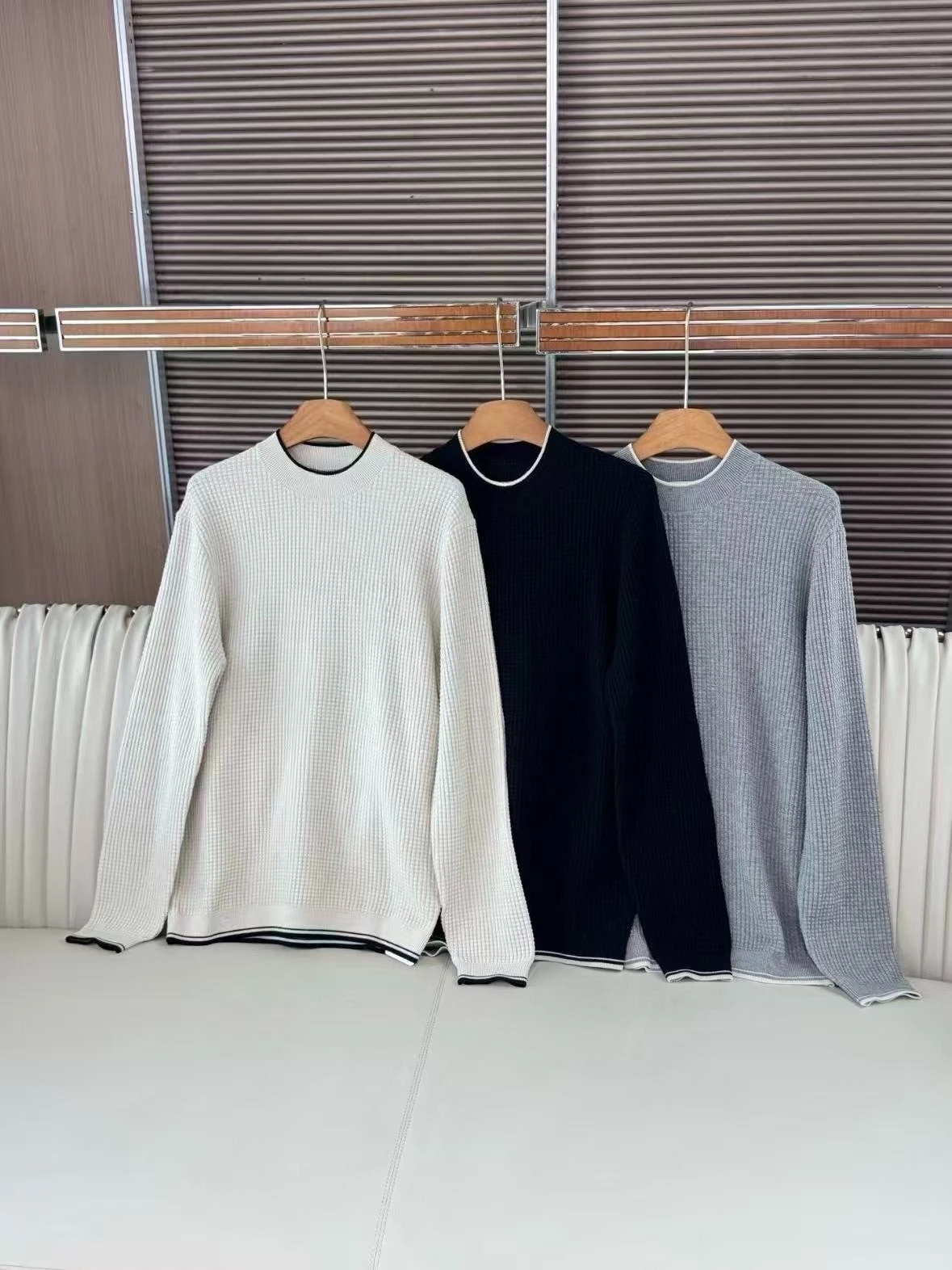 

BC 25aw Crew Neck Pullover Simple 100 Casual Knitted Sweater