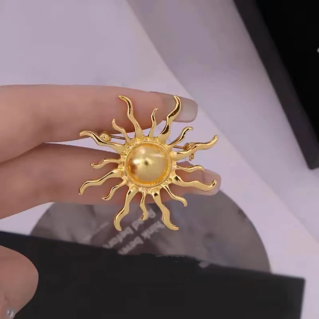 Vintage Sun Shape for Women Men Gold Plated Silver Color Sunflower Lapel Pins Coat Badge Accessories Jewelry