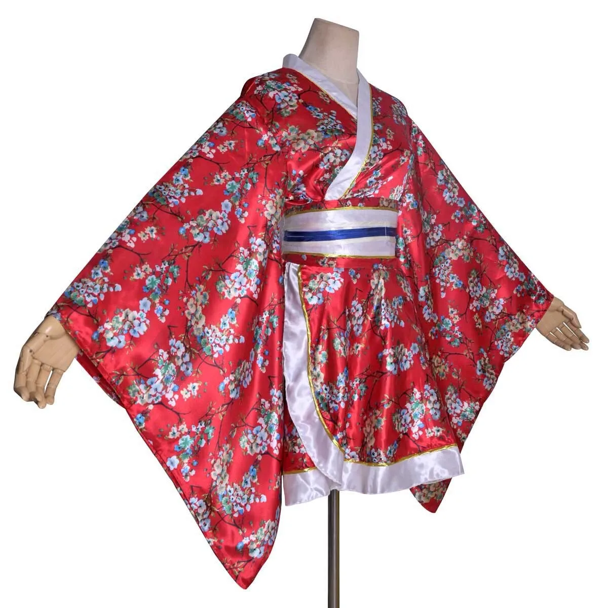 Рисунок 3 - Женское короткое кимоно в японском