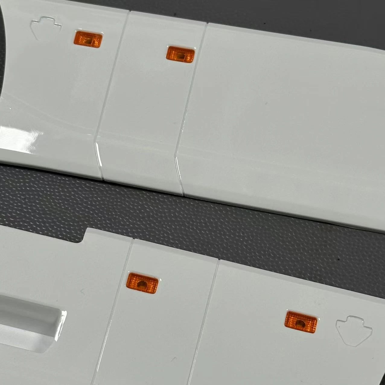 Accessoires de mise à niveau en plastique pour panneau lumineux de bas de caisse pour camion RC Tamiya 1/14 SCANIA 770S 6x4 56368 56371 56379