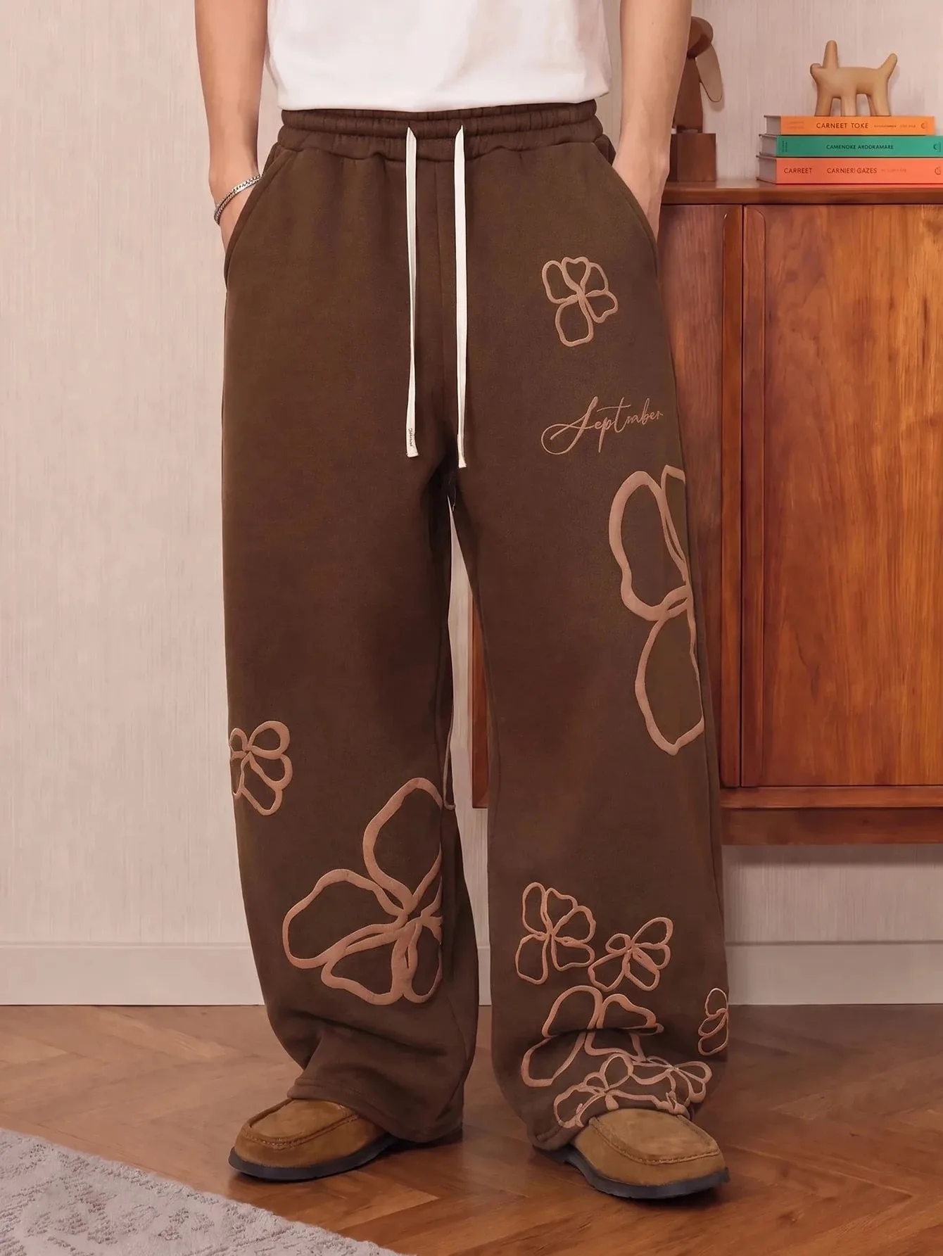 Melad Brown Tone Floral Printed Wide Leg Pants for Men and Women Loose Large Retro Versatile Casual Pants