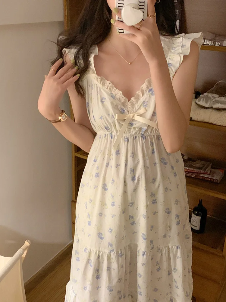 

Soft Floral V-Neck Print Home Sweet Sleeveless NightDress Women French romance Strapless Loose Lace Korean Style Sleepwear Ins