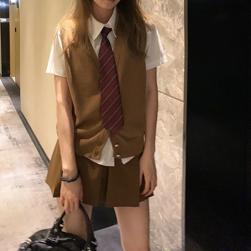 Summer Preppy Style Women's Fashion 3-Piece Set Short Sleeve Knitted Vest Pleated  Skirt Polyester Material for Young Women