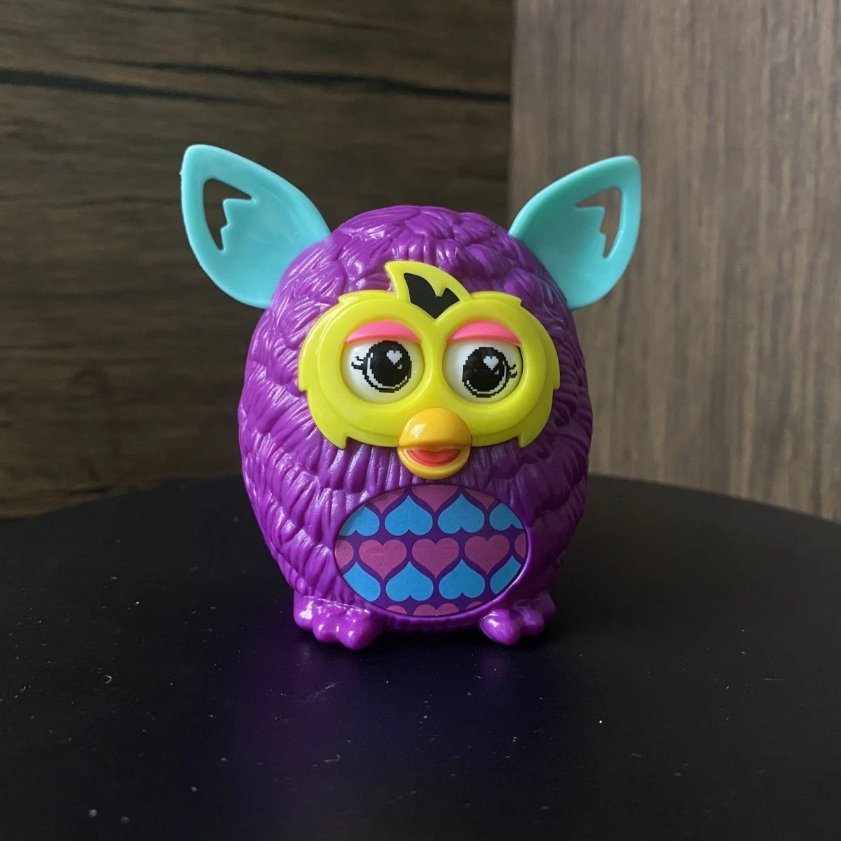 Boneco Furby Falante Vintage  1998 com Olhos Grandes, Brinquedo Colecionável com Movimento de Olhos, Condição Usado...