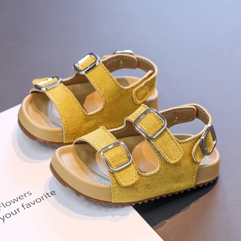 

Школьные сандалии с открытым носком для девочек, новые летние детские простые сандалии на плоской подошве, универсальные детские пляжные модные сандалии с петлей на крючках, нескользящие