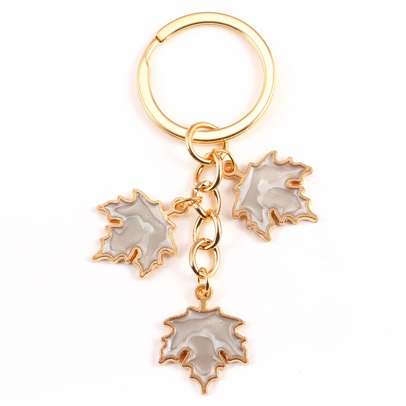 Fashion Maple Leaf Keychain Enamel Plant Key Rings for Women Men Handbag Pendant Phone Airpods Box Car Key DIY Jewelry Accessori