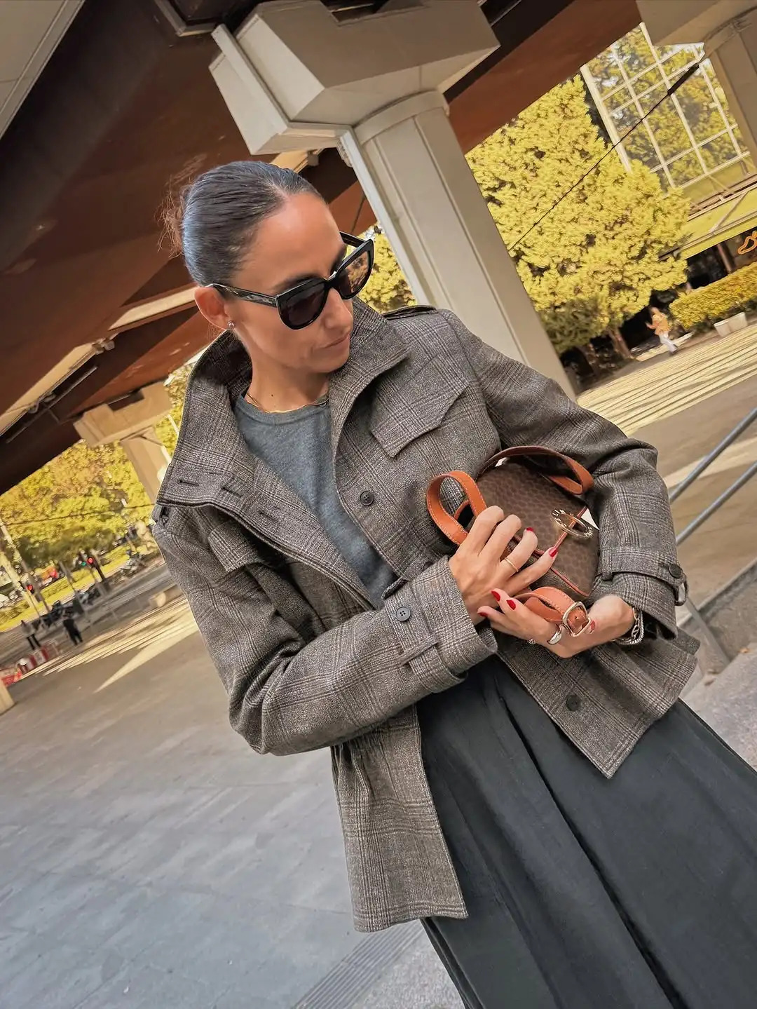 أنيقة منقوشة الخصر Cinching معطف المرأة موضة الوقوف طوق واحدة الصدر فضفاضة سترات قصيرة 2025 سيدة التنقل اليومي أبلى