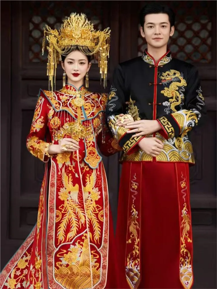 

The new style of heavy industry tail-end dress for brides wedding gowns toasting phoenix crowns red robes and dragon jackets