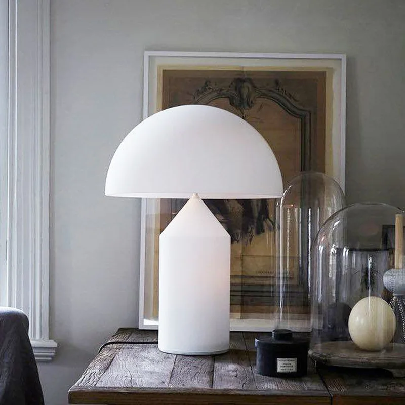 Nordic ins style atmosphere table lamp high-end designer living room bedroom cream style simple light luxury decorative lamp