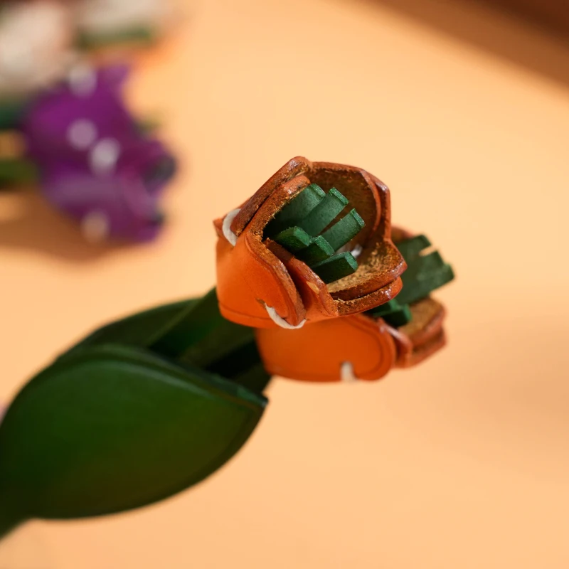 سلسلة مفاتيح مصنوعة يدويًا من الجلد المدبوغ بالخضراوات قلادة من الجلد الطبيعي للحقائب ديكور على الطراز العتيق العصري