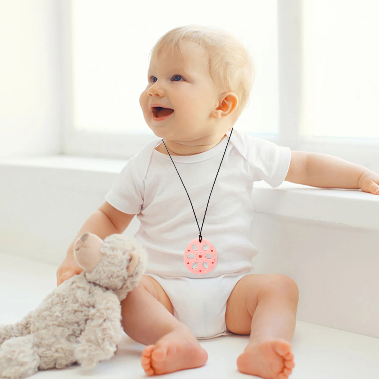 

2 шт., силиконовое жевательное ожерелье для младенцев, успокаивающий сенсорный жевательный кулон, цепочка с защитой от падения, игрушка для прорезывания зубов, анти-капельный прорезыватель