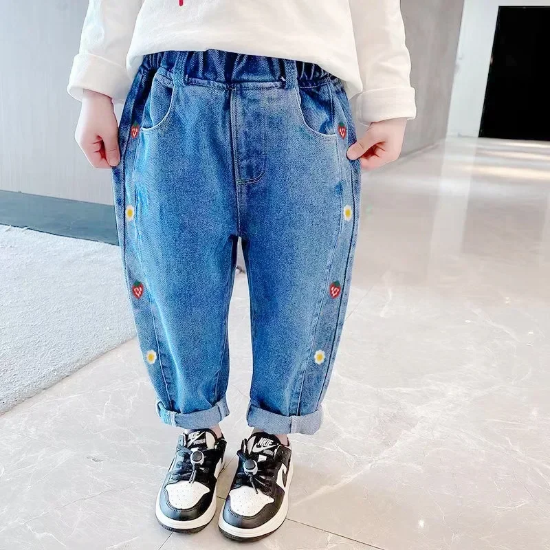 Girls Cartoon Embroidery Jeans 2024 Fashion Autumn New Baby Kids Casual Elastic Waist Pockets Denim Pant Cotton Children\'s Pants