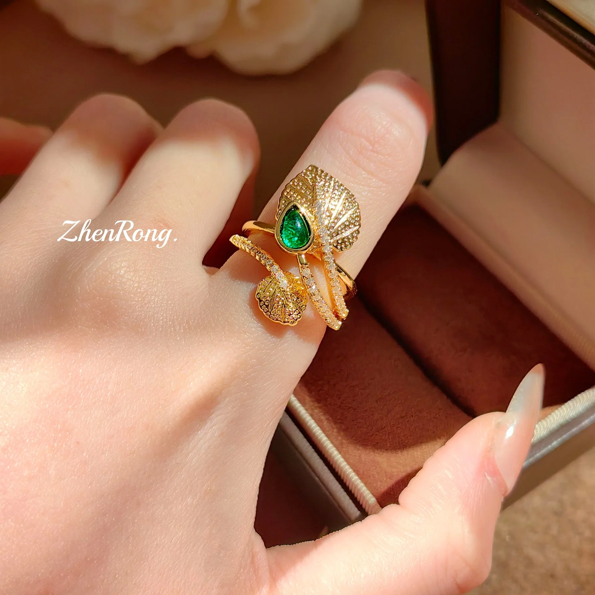 Classical court style grandmother jade drop ring, luxury Baroque texture leaf ring, ideal choice for ladies.