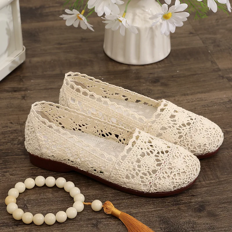 Beijing Ladies Soft Bottom Breathable Casual Shoes Summer Mesh Hollow out Comfortable Non-Slip Bean Bean Shoes Traditional Cloth