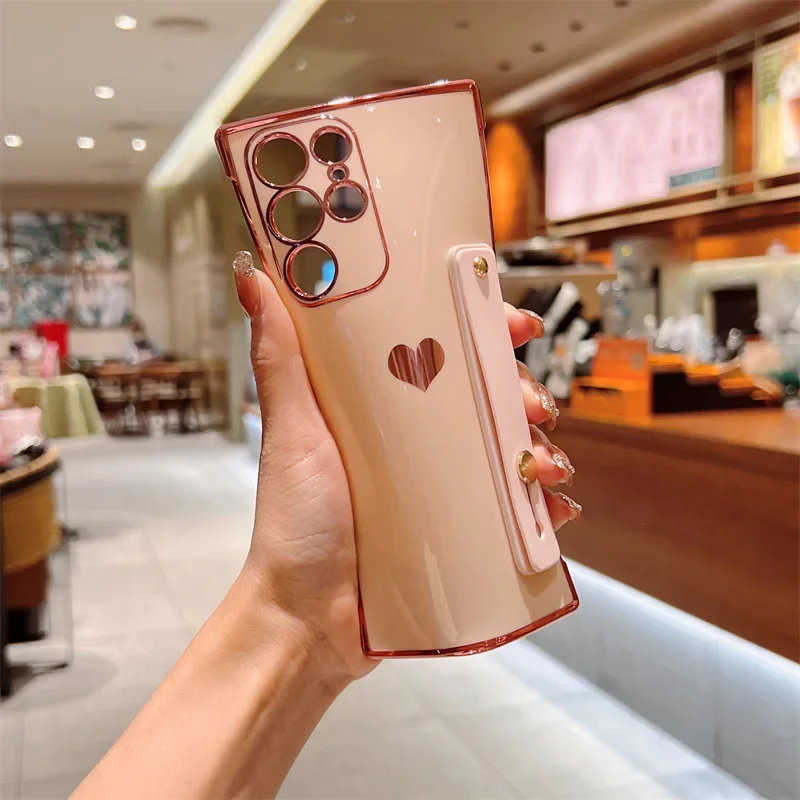 Wrist Strap Holder Plating Side Love Heart Phone Case For Samsung Galaxy S26 S25 S24 S23 Ultra A53 Shockproof Back Cover