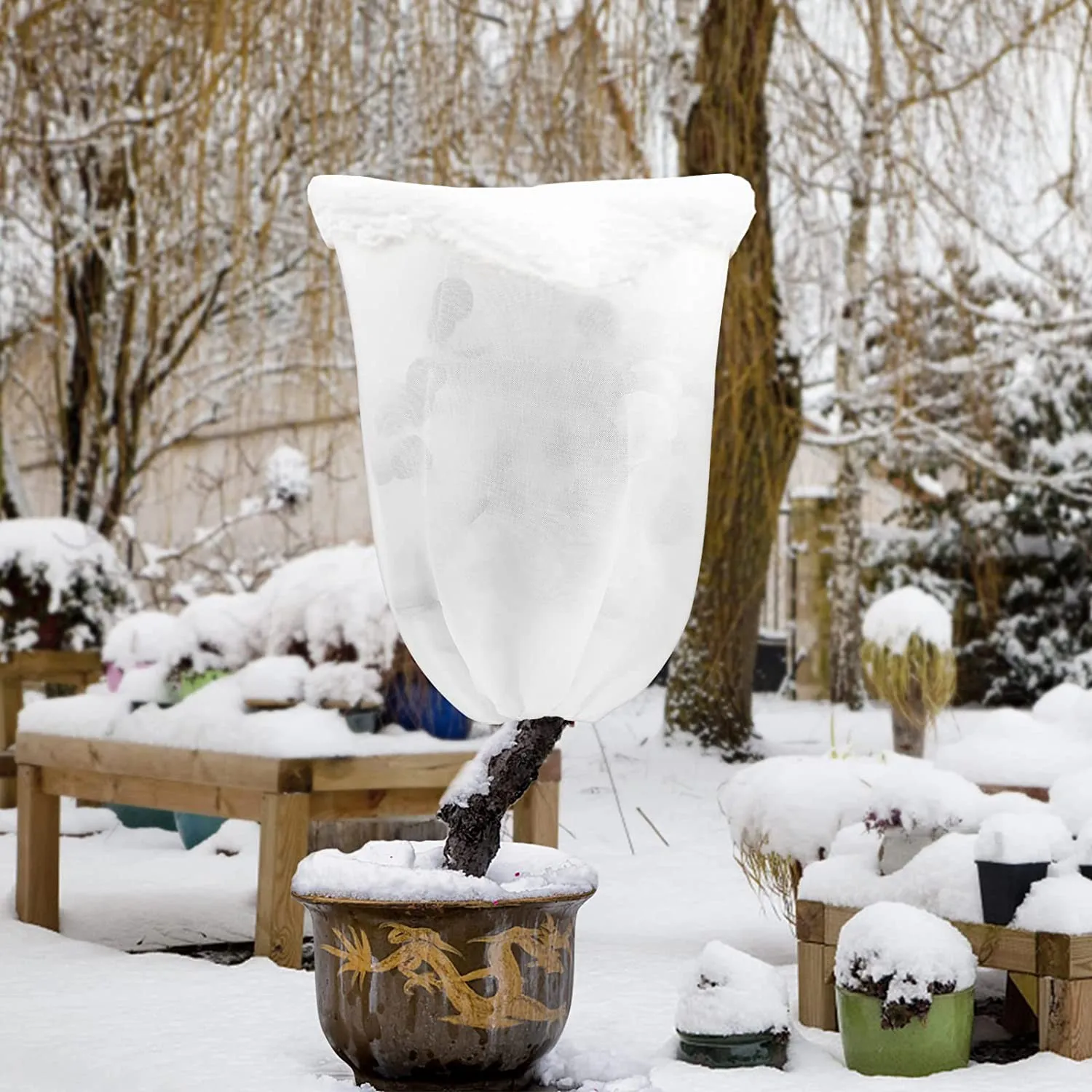 4 Pak selimut perlindungan beku tanaman 24x32in, selimut perlindungan lapisan es cuaca dingin musim dingin dengan tali untuk luar ruangan