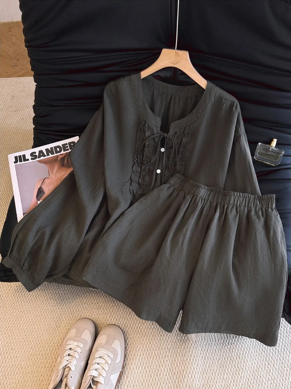 Summer Loose Feelings Series Women's Fashion Set Wooden  Ear Belted Shirt Top Wide Leg Shorts Casual Two-Piece Set