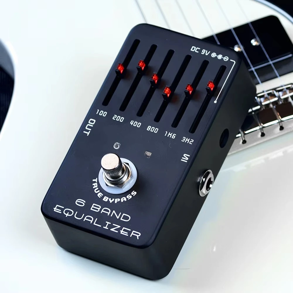 JF-11 6-Band EQ Pedal Provide ±18dB for Each Band with Frequency Bands 100Hz, 200Hz, 400Hz, 800Hz, 1.6kHz and 3.2kHz