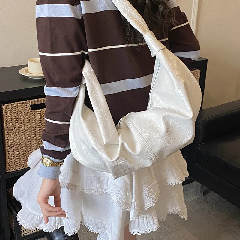 

Trend Pleated Design PU Leather Shoulder Bag 2026 Women's New Large Capacity Casual Messenger Bags Fashion Simple Crossbody Bags