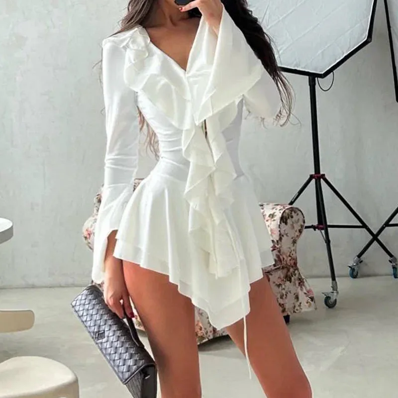 

2025 Spring/Summer New Women's Fashion Style Solid Color Versatile Long Sleeve Shorts Sexy Jumpsuit V-neck Ruffle Edge Slim Fit