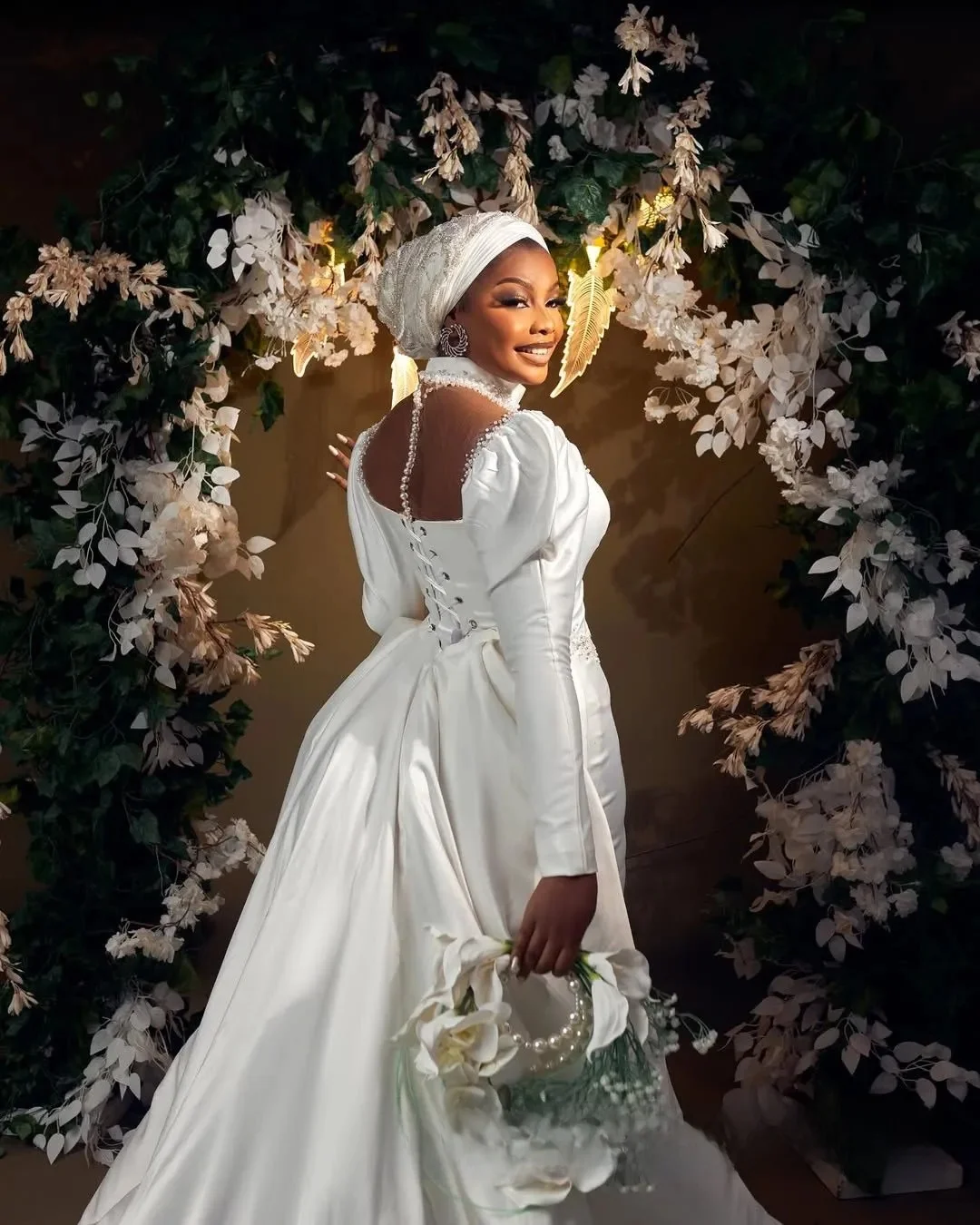 Customized Plus Size Mermaid Wedding Dress Bridal Gowns For Bride Detachable Train High Neck Illusion Long Sleeves Beaded Lace