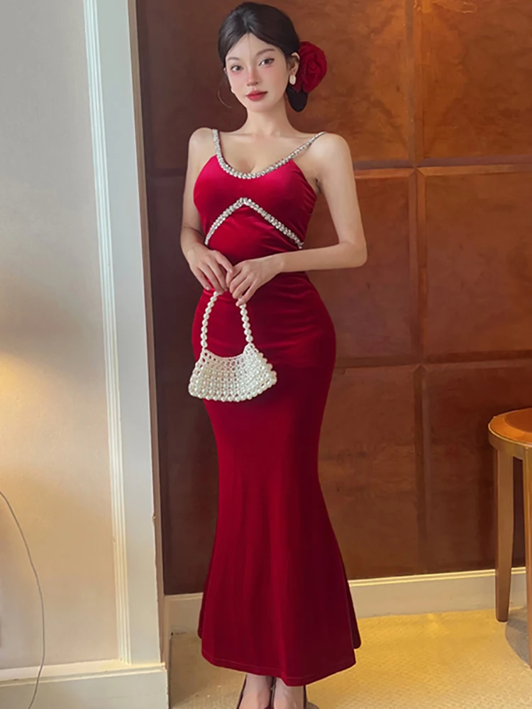 

Women Red Velvet Chic Diamonds Sling Sexy Long Dress 2025 Korean Vintage Luxury Evening Dress Autumn Elegant Bodycon Party Dress