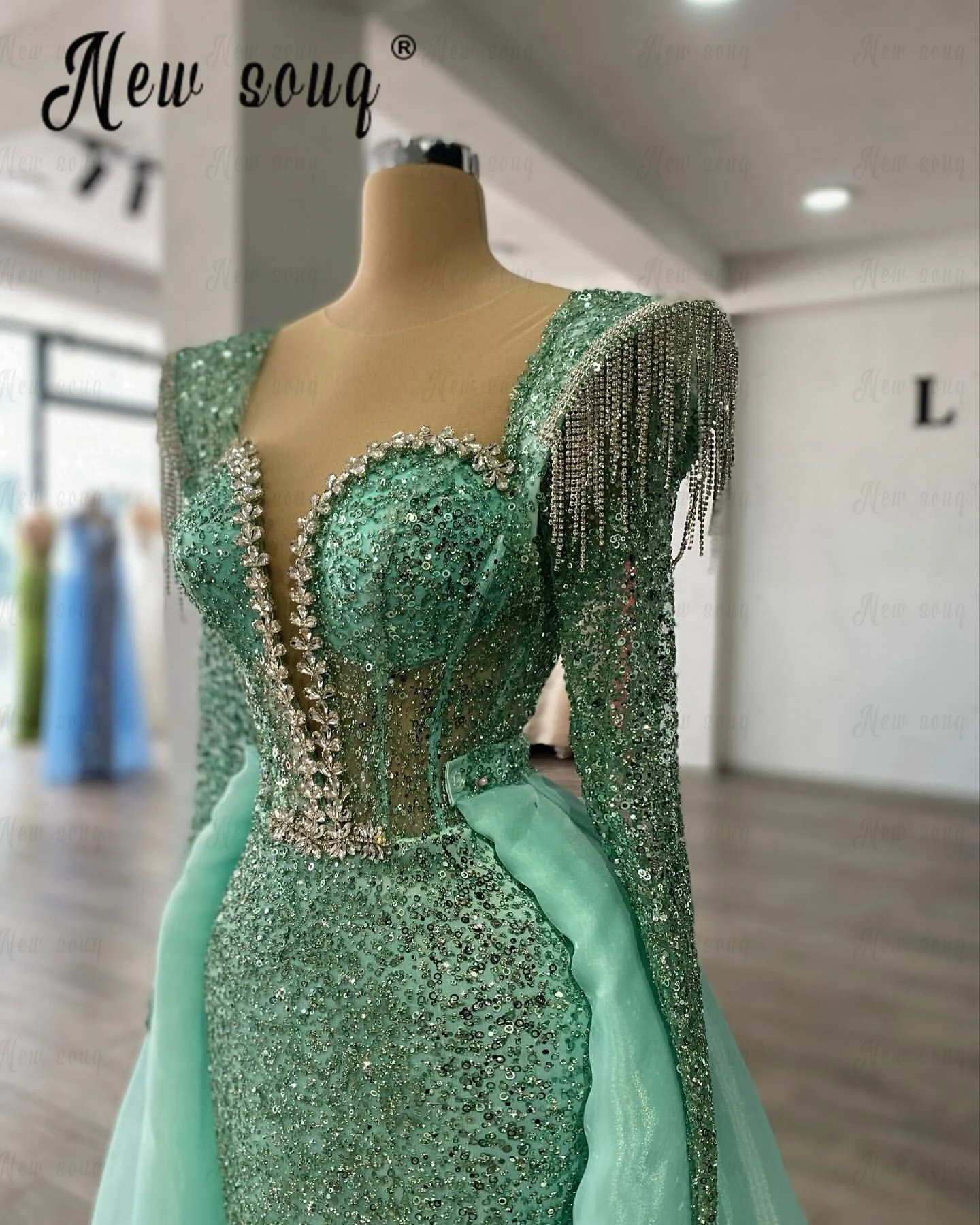 Queen Anne Tassel Green Party Dress 2 Pieces Sparkly Sequins Wedding Guest Event Gowns With Overskirt Arabic  Vestidos De Noche