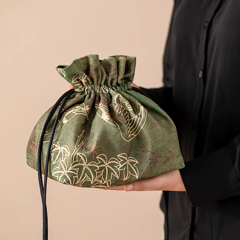 Hanfu Drawstring Pouch, Chinese Ethnic Vintage Crossbody Bag, Embroidered Shoulder Purse for Women, Casual Boho Tassel Handbag