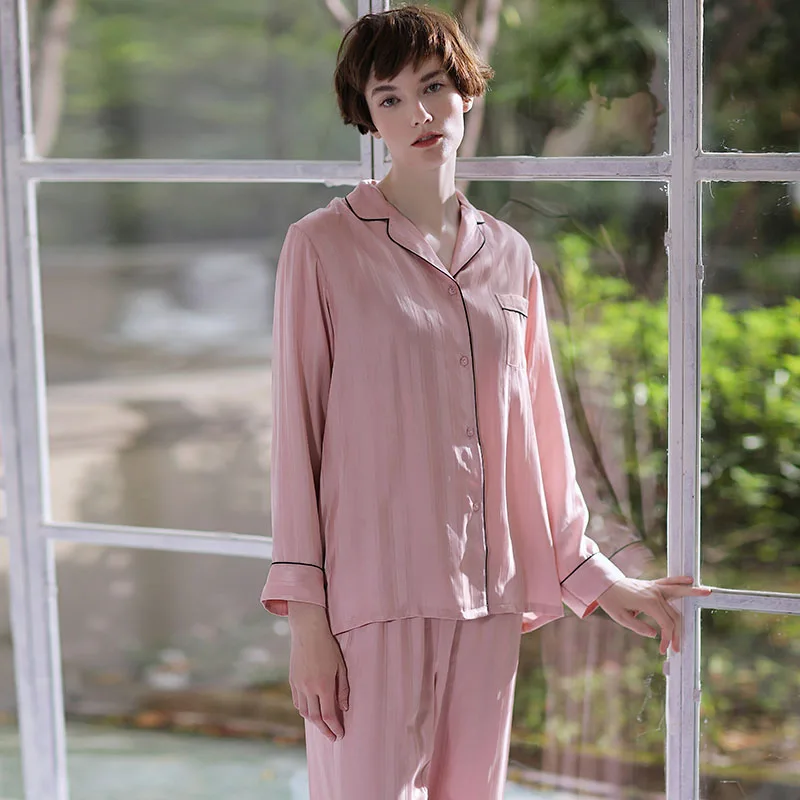 

Women's 100% Mulberry Silk Pajama Set Pink Jacquard Loungewear Autumn Sleepwear Long Sleeve Homewear Lapel Pajamas Casual Outfit