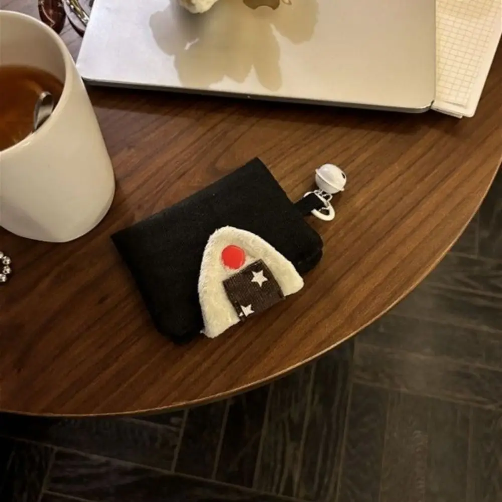 กระเป๋าใส่บัตรลายข้าวปั้นน่ารัก กระเป๋าผ้าใบใบเล็ก ใส่บัตรประชาชน ใส่เหรียญ ใส่เงิน ใส่บัตร  แบบพกพา