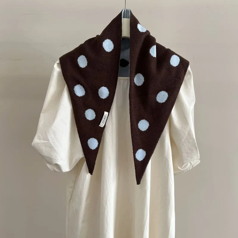 Koreanischer Nischen-Polka-Dot-Doppelseitiger Strickschal für Damen, Modischer Warmer Herbst- und Winterschal – Detail 5