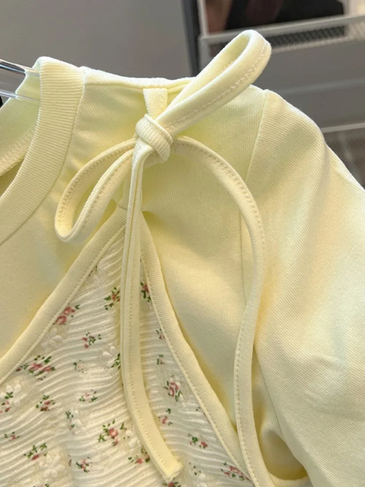 تي شيرت نسائي أنيق بأكمام قصيرة لفصل الصيف بتصميم غير منتظم يشبه القطعتين، إحساس فريد ورائع، توب قصير على الطراز الكوري من مز...