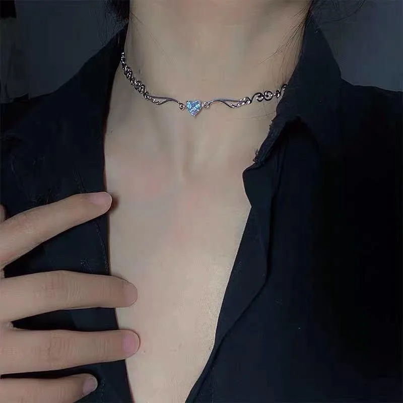 Goth Egirl Aesthetic Heart Crystal Wave Wing Pendant Necklace For Women Cute Chains Grunge Choker Collar Indie Collier Jewelry