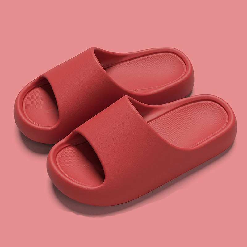 

2026 Summer Red Thick Platform Slippers Women Lightweight Soft Sole Home Pillow Slides Woman Outdoor Non Slip Beach Flip Flops