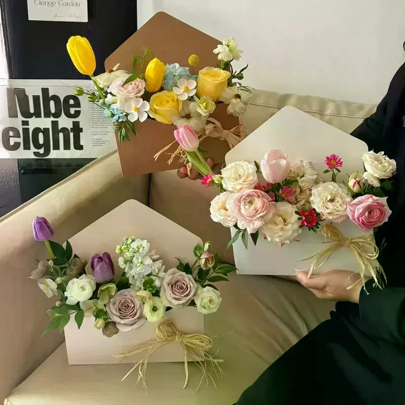 

5Pcs Creative Envelope Flower Boxes Hand-folded Flowers Gift Bag Florist Bouquet Packaging Materials DIY Wedding Party Supplies