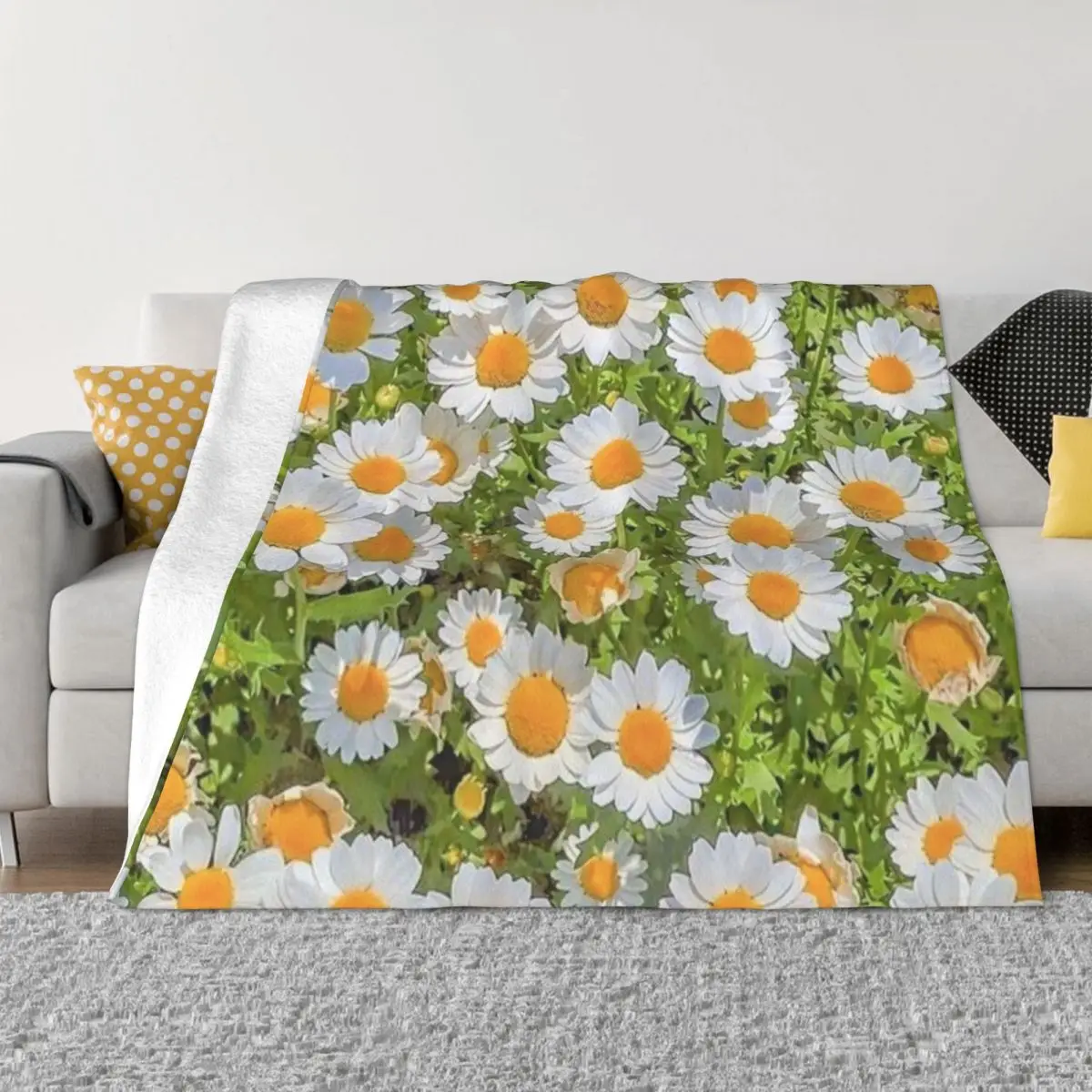 

Field of Daisies Throw Blanket Travel Blanket Fashion Sofa Blankets Flannel Blanket Furry Blankets