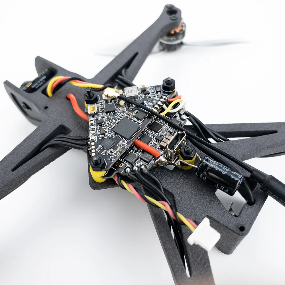 FPV traversing machine  FPV 18650 indoor and outdoor brushless racing professional UAV aircraft model machine