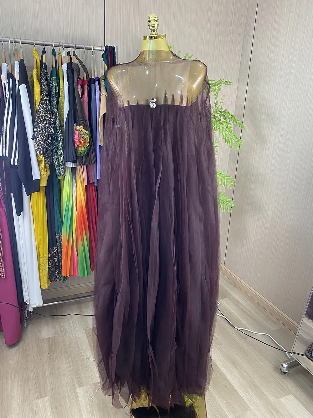 High-end sheer gauze maxi dress featuring a slim fit, sweet lettuce-edge straps, and a voluminous flared skirt.-GZXX1180